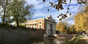 Menenpoort en Vestingwal van Ieper